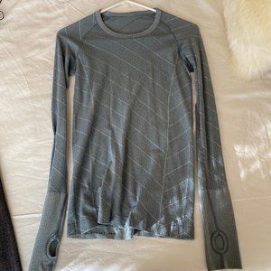 long sleeve lulu